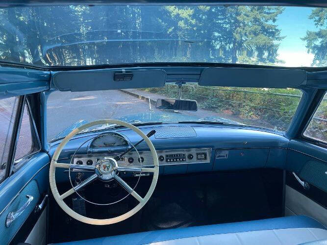 1954 Ford Crestline