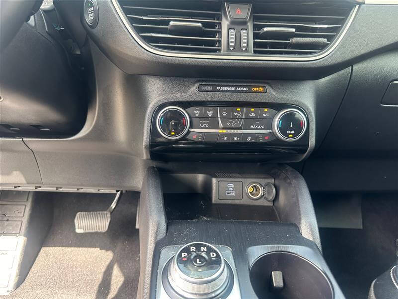 2022 Ford Escape SEL