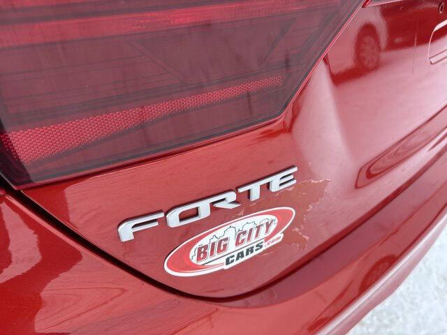 2022 Kia Forte LXS