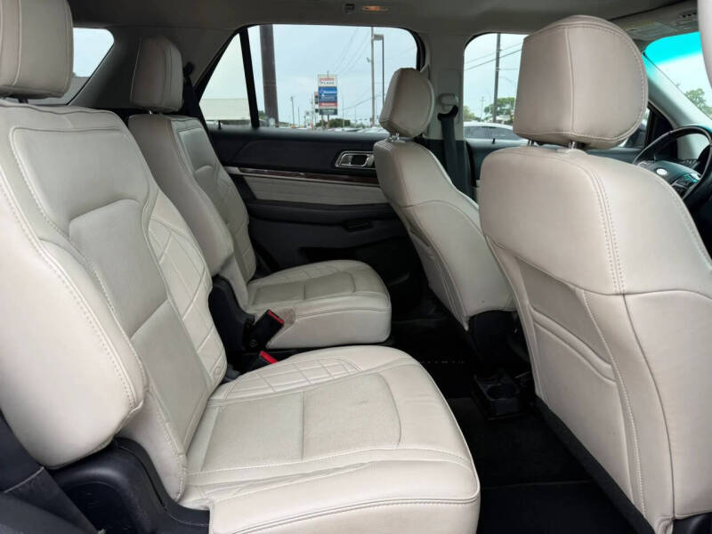 2016 Ford Explorer Platinum