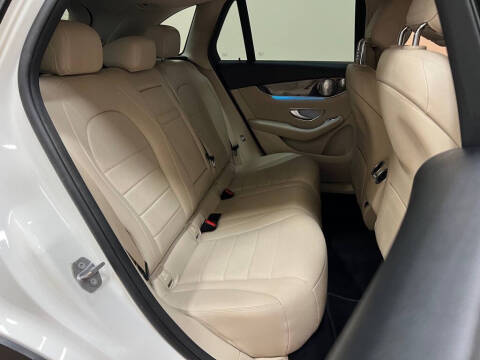 2017 Mercedes-Benz GLC GLC 300