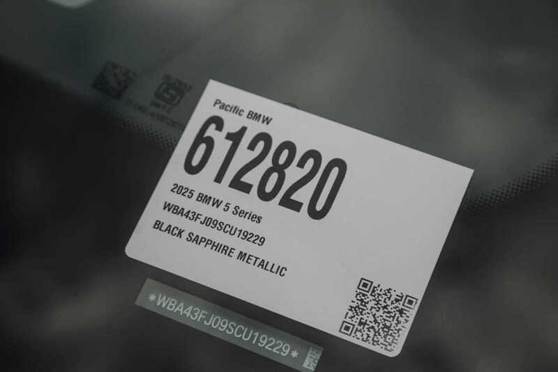 2025 BMW 5 Series 530i