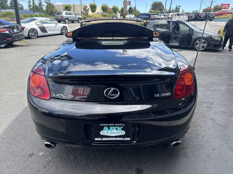 2002 Lexus SC 430
