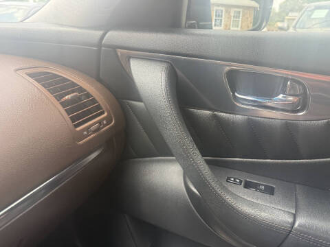 2011 Infiniti FX35