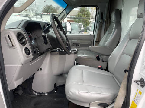 2014 Ford E-Series E-350 SD