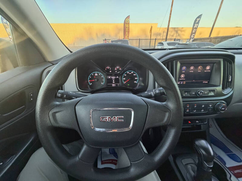 2022 GMC Canyon Elevation Standard