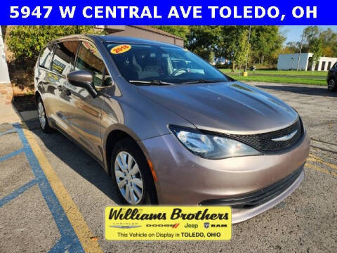 2018 Chrysler Pacifica for sale at Williams Brothers Pre-Owned Monroe in Monroe MI