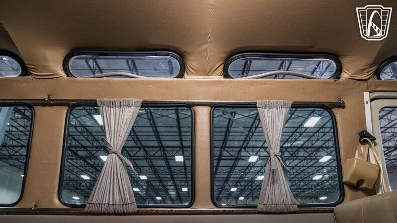 1977 Volkswagen Bus