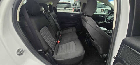 2020 Ford Edge SE