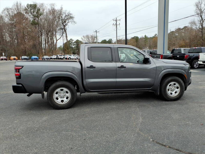 2022 Nissan Frontier S