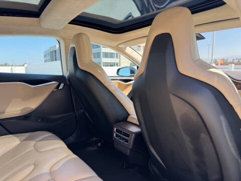 2016 Tesla Model S