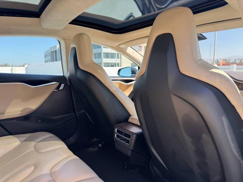 2016 Tesla Model S