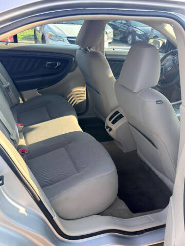 2012 Ford Taurus SEL