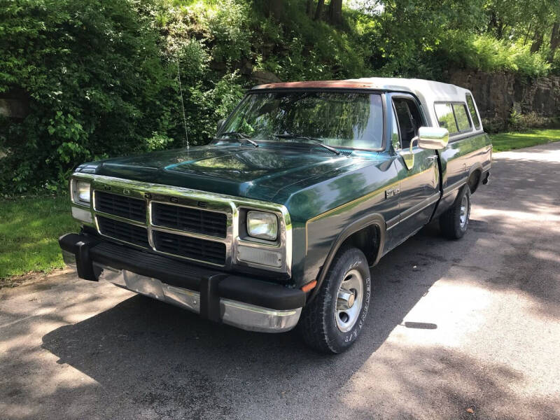 1993 Dodge RAM 150 for sale at Bogie's Motors in Saint Louis MO