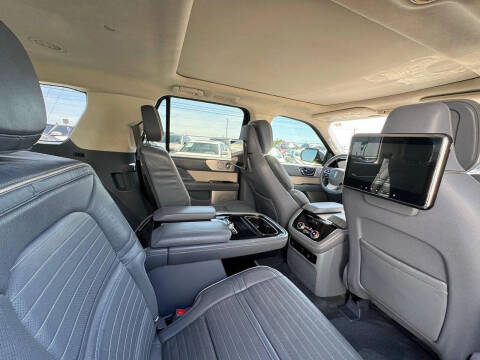 2018 Lincoln Navigator Black Label