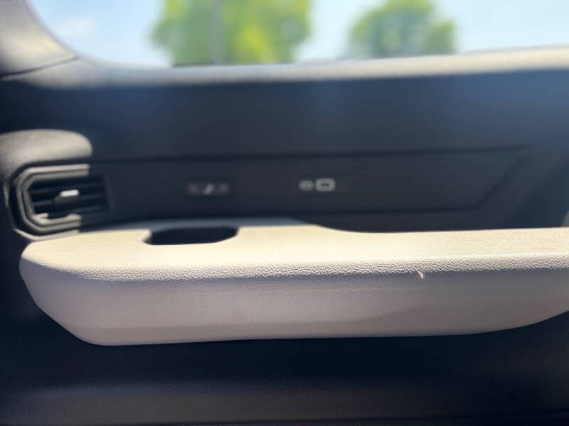 2025 Jeep Wagoneer L