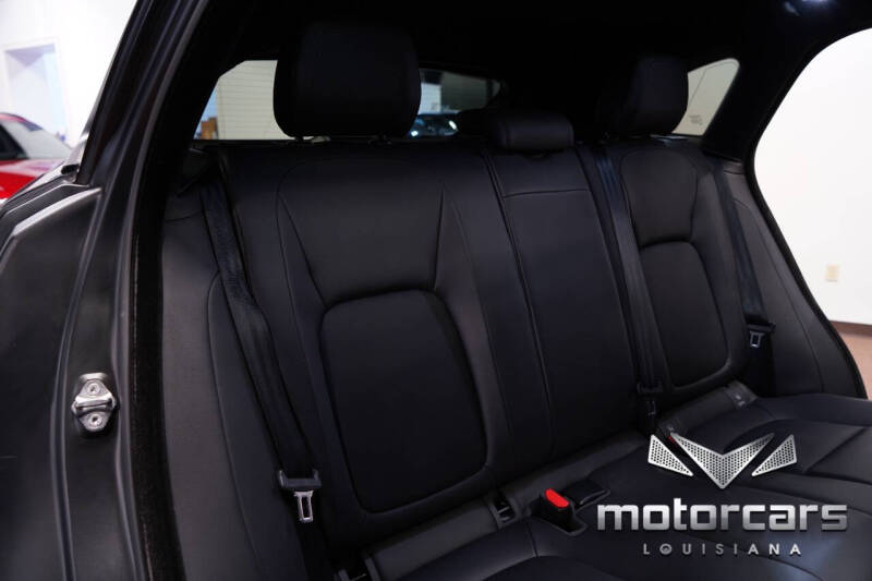 2018 Jaguar F-PACE 25t Premium