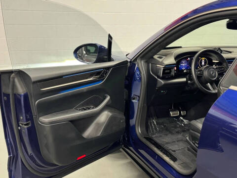 2024 Porsche Macan Turbo Electric