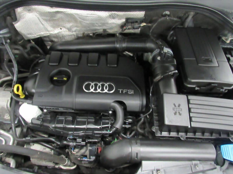 2015 Audi Q3 2.0T quattro Premium Plus