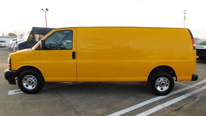 2017 GMC Savana 2500