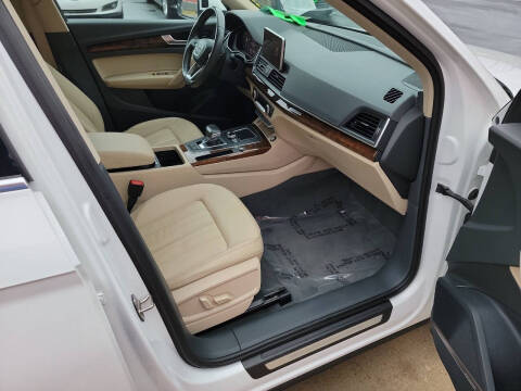 2018 Audi Q5 2.0T quattro Premium Plus