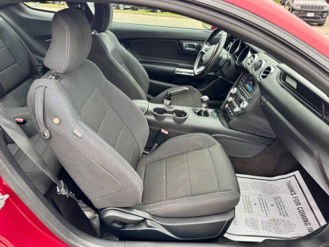 2016 Ford Mustang V6