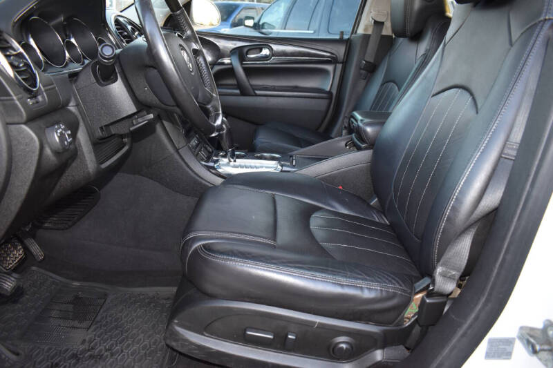 2017 Buick Enclave Leather