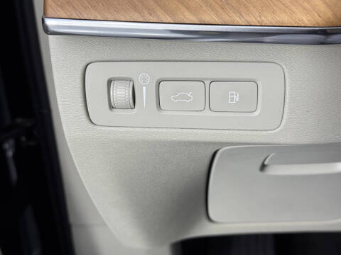 2021 Volvo XC90 Recharge T8 Inscription Expression 7P