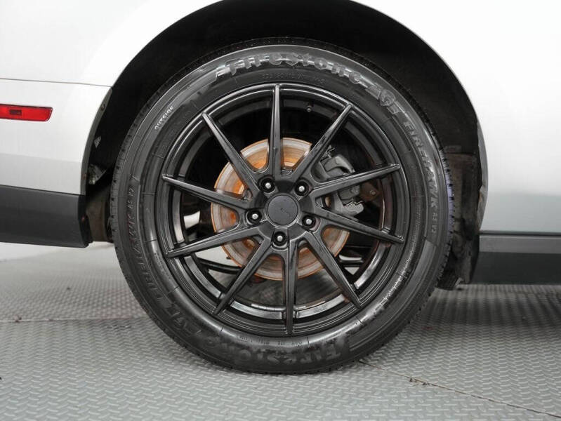 2012 Ford Mustang V6