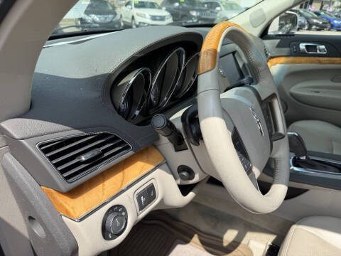 2011 Lincoln MKT