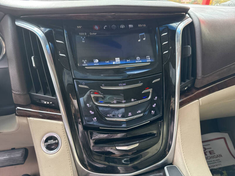2016 Cadillac Escalade ESV Luxury Collection