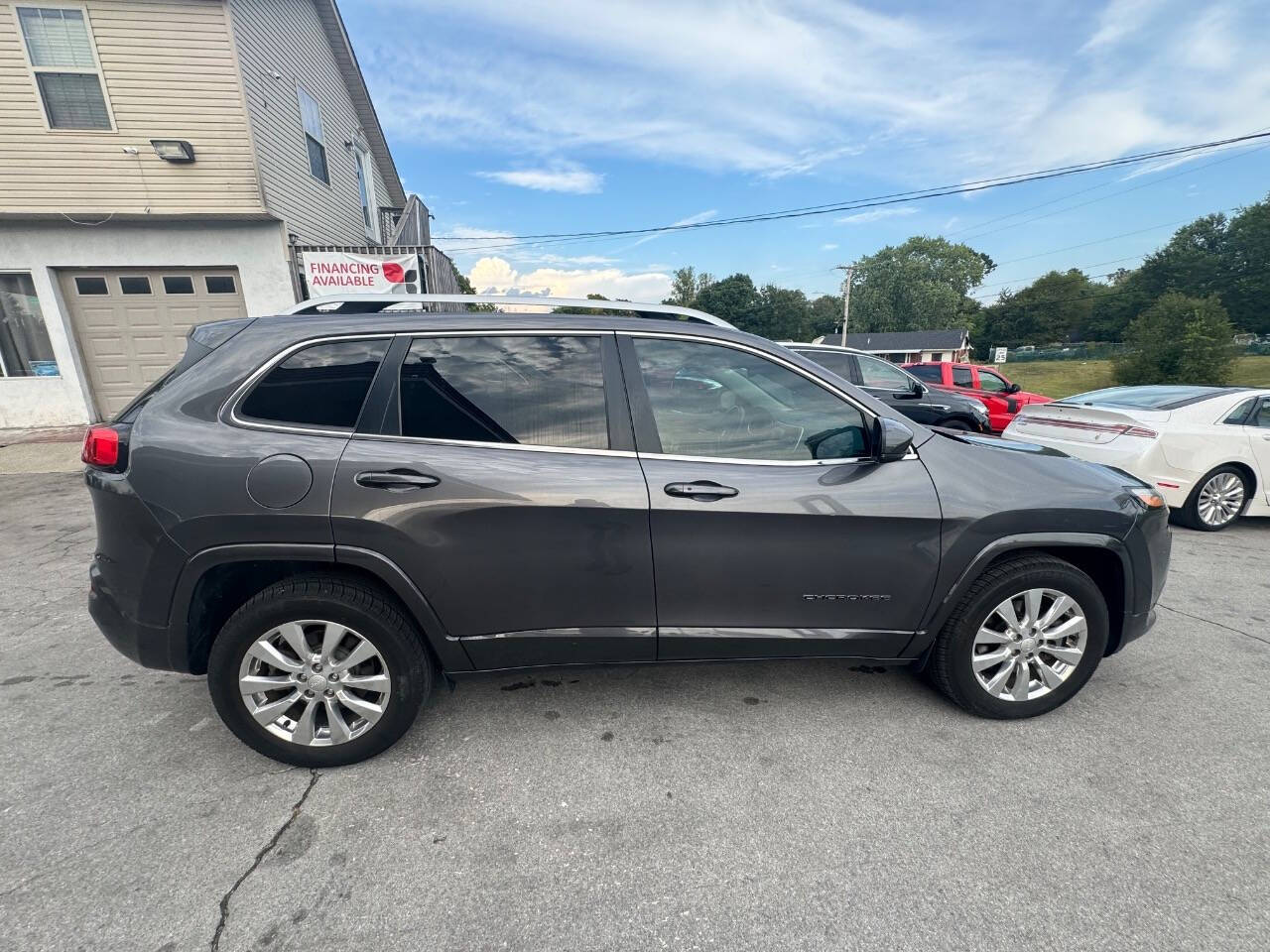 2018 Jeep Cherokee for sale at KAISER MOTOR CARS.LLC in Bowling Green, KY