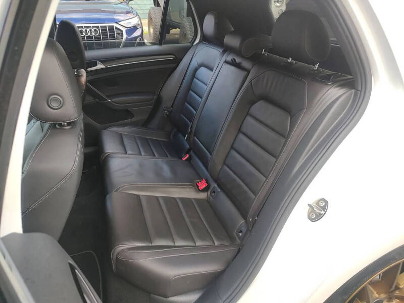 2016 Volkswagen Golf R