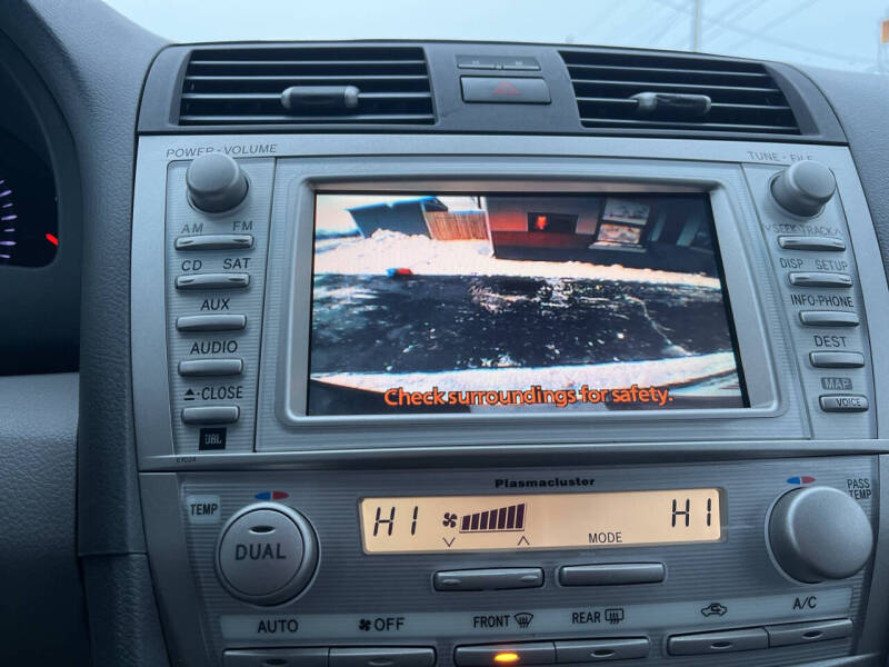 2011 Toyota Camry SE V6