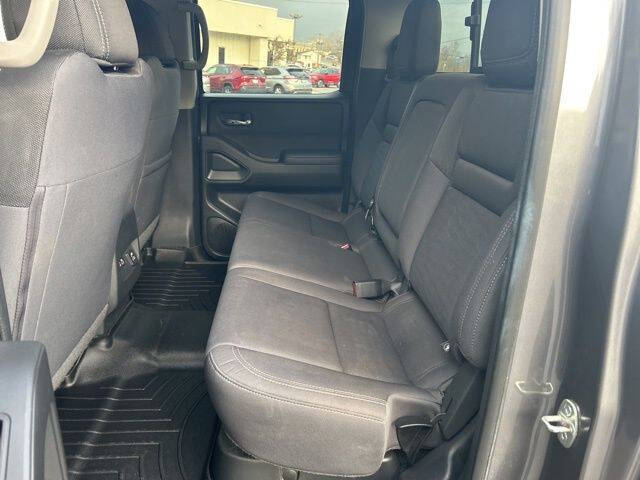 2023 Nissan Frontier SV