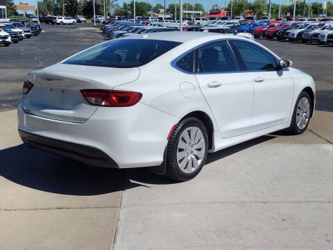2016 Chrysler 200 LX