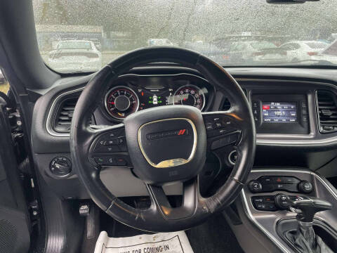 2016 Dodge Challenger SXT