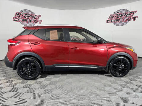 2020 Nissan Kicks SR