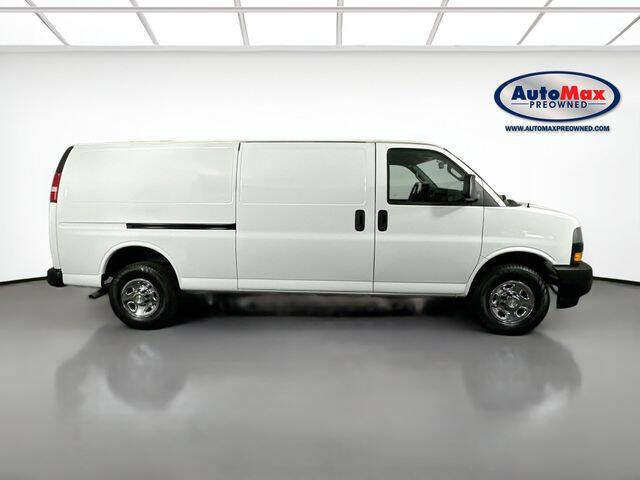 2024 Chevrolet Express 3500