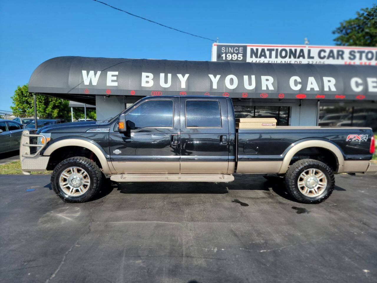 2014 Ford F-350 Super Duty  - $29,900