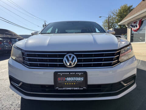 2016 Volkswagen Passat 1.8T SE