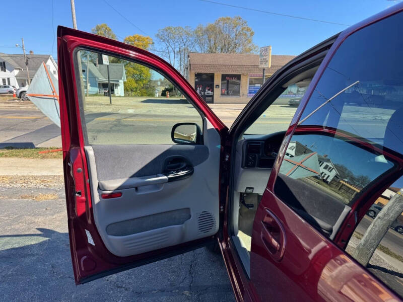 2002 Chevrolet Venture Warner Brothers