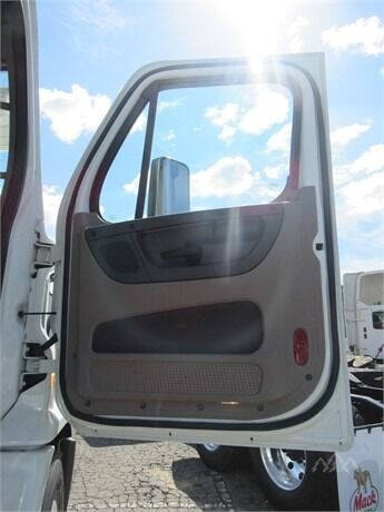 2014 Freightliner Cascadia