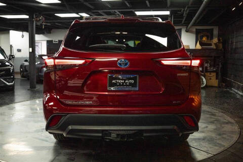 2022 Toyota Highlander Hybrid XLE