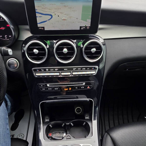 2017 Mercedes-Benz GLC GLC 300 4MATIC