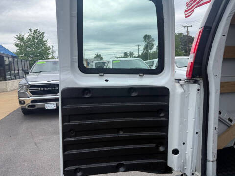 2024 GMC Savana 2500