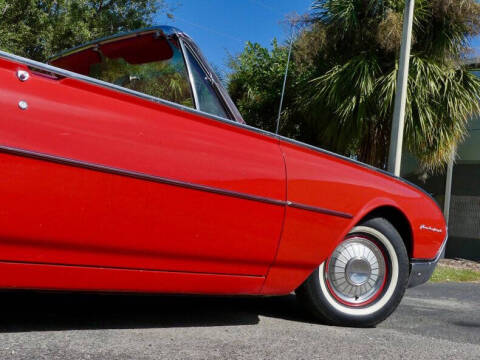 1962 Ford Thunderbird