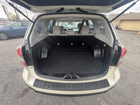 2015 Subaru Forester 2.5i