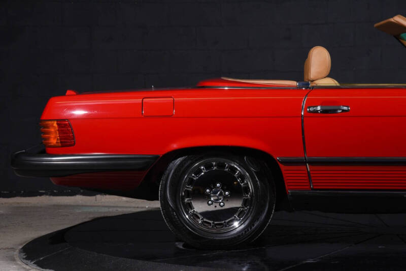 1988 Mercedes-Benz 560-Class 560 SL