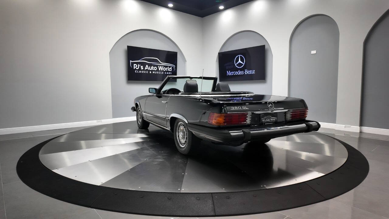 1982 Mercedes-Benz 380-Class 20